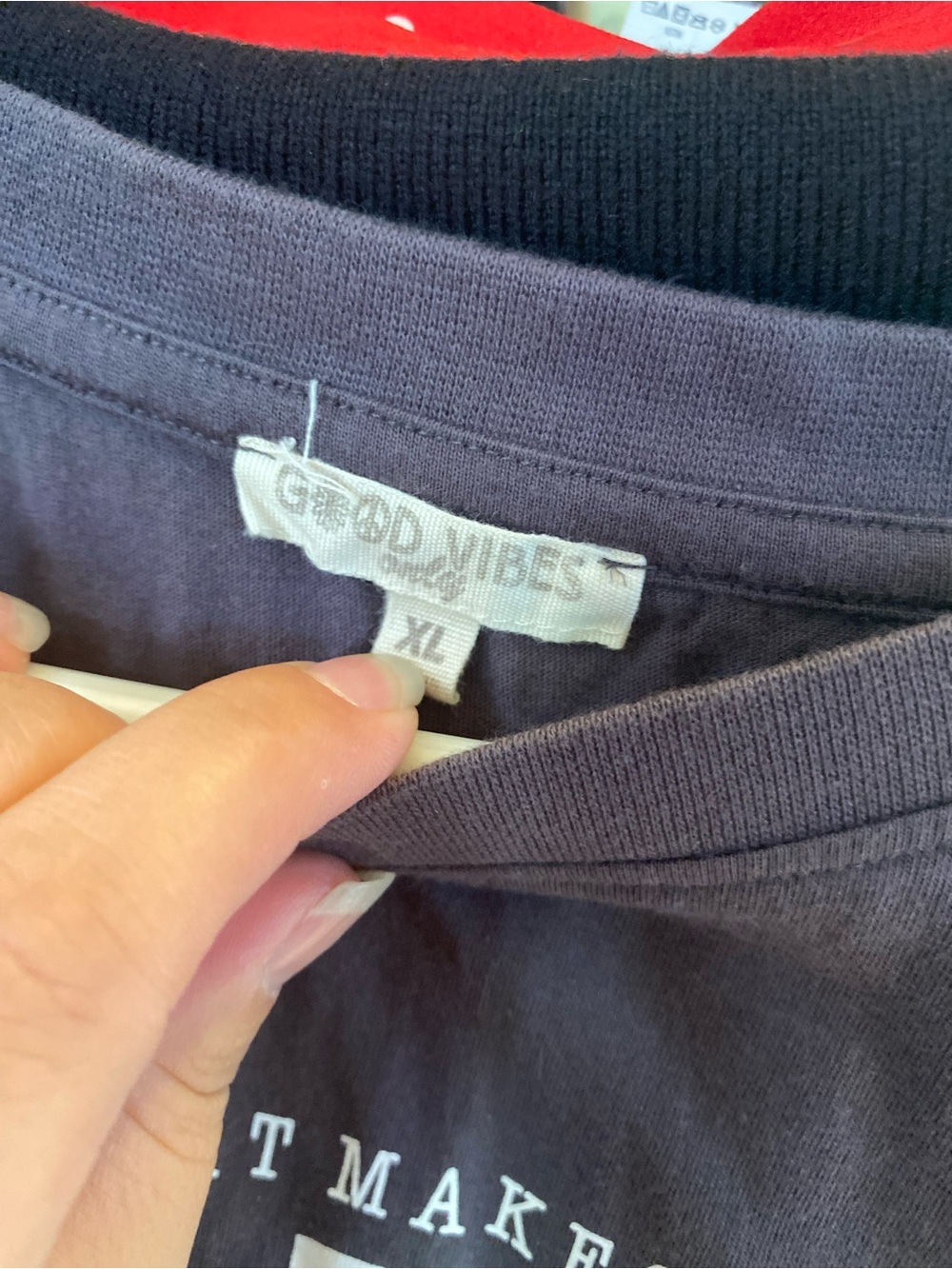 Women's Gray 'Happy' Fringe Crop Top with Daisy Graphic - Picture 2 of 6